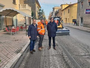 Lavori sulla provinciale a Orte Scalo - Il sindaco Giuliani e l'assessore Bacchiocchi sul posto