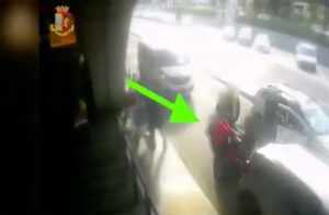 Fiumicino - Tassista aggredisce cliente