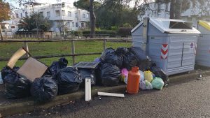 Montalto Marina - Rifiuti abbandonati