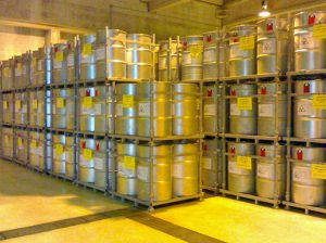 Isin - Fusti con rifiuti radioattivi