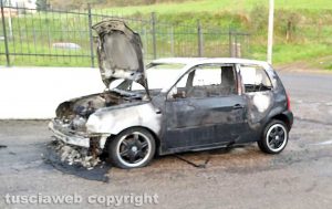 Montefiascone - Auto in fiamme