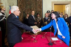 Roma - La ministra dell'Istruzione Lucia Azzolina durante la cerimonia del giuramento al Quirinale, con il presidente Mattarella