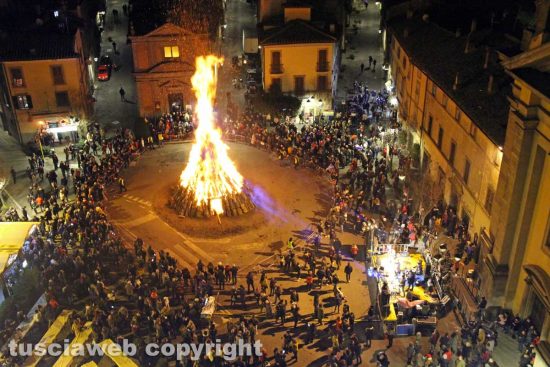 Viterbo - Il Sacro fuoco di Sant'Antonio a Bagnaia