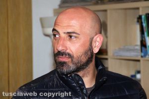 Antonio Calabro nella redazione di Tusciaweb