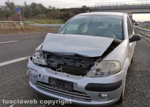 Una delle auto incidentate