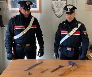 Civitavecchia - Carabinieri - Gli arnesi sequestati