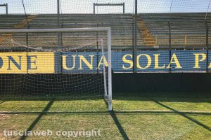 Sport - Calcio - Viterbese - I nuovi led pubblicitari al Rocchi