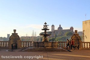 Viterbo - Il cortile di Palazzo dei Priori