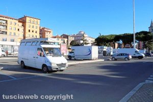 Viterbo - Mercato del sabato - La protesta degli ambulanti