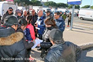 Viterbo - Mercato del sabato - La protesta degli ambulanti