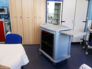 Il carrello portacartelle multifunzioni