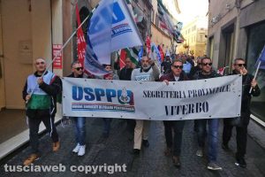 Viterbo - Il corteo degli agenti di Mammagialla
