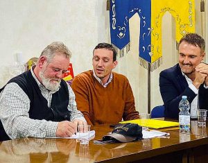 Monte Romano - La firma dell'atto costitutivo del comitato per istituire il biodistretto della Maremma etrusca e monti della Tolfa