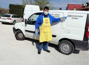 Viterbo - Campagna amica dona prodotti a Croce rossa e Caritas