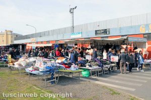 Viterbo - Il mercato del sabato al Carmine