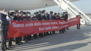 Operatori sanitari a Malpensa