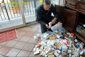 Guardia di Finanza - I medicinali scaduti