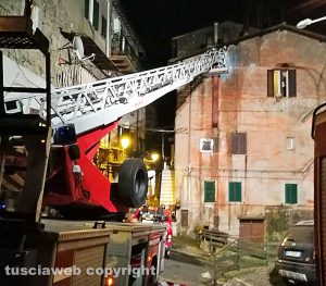Canepina - Canna fumaria in fiamme