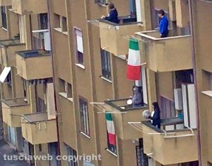 Ronciglione - Il flashmob per combattere l'isolamento da Coronavirus