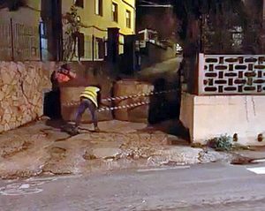 Monteleone di Puglia - Le balle di fieno in strada