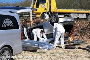 Bassano in Teverina - Auto cappotta sull'Ortana, un morto