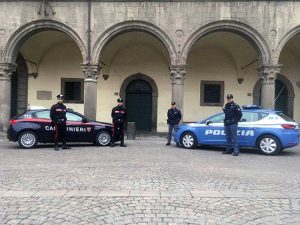 Carabinieri e polizia