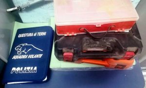 Terni - Polizia - Gli attrezzi usati per il tentato furto
