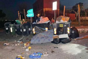Tarquinia - Rifiuti abbandonati sull'Aurelia bis