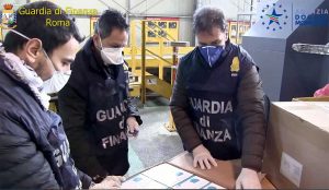 Guardia di finanza - Sequestrate mascherine all'aeroporto di Ciampino