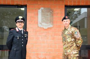 Il Comandante del nucleo carabinieri ed il comandante del Poligono. 