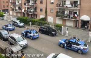 Viterbo - La polizia in via del Tintoretto
