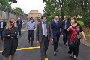 Roma - Il drive-in per tamponi al San Giovanni Addolorata
