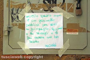 Viterbo - Un cartello in piazza Dante