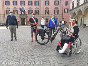 Viterbo - L'arrivo del sindaco Gianluca Bacchetta