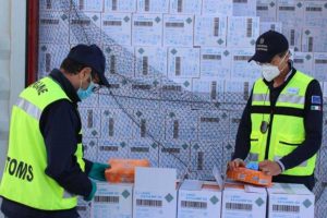 Civitavecchia - Sdoganati 3 milioni e mezzo di guanti