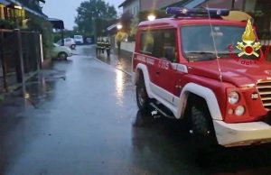 Milano - Allagamenti - Vigili del fuoco al lavoro