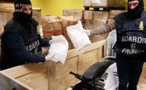 Droga, operazione della guardia di finanza
