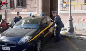 Roma - Operazione di guardia di finanza e carabinieri