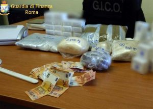 Droga - Operazione della guardia di finanza a Roma