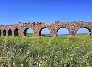 L’acquedotto delle ArcatelleL’acquedotto delle Arcatelle