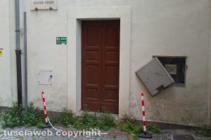 Viterbo - L'ingresso laterale del teatro