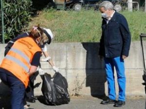 Viterbo - Rifiuti abbandonati - Il sindaco Arena