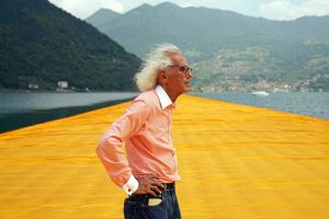 Christo sulla Floating piers del lago d'Iseo