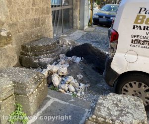 Viterbo - Lavori incompiuti davanti alla chiesa di San Sisto