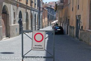 Tarquinia - La ztl in centro storico
