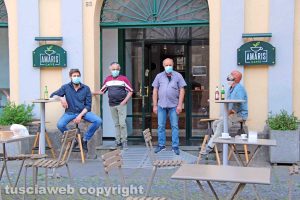 Viterbo - Suolo pubblico gratuito a bar e ristoranti