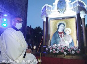 Montefiascone - La processione con l'immagine della Madonna delle Grazie - Don Roberto