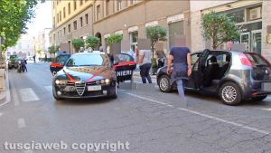 Viterbo - Intervento dei carabinieri in centro