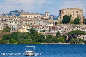 Capodimonte con Montefiascone sullo sfondo