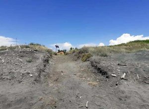 Il presunto danneggiamento delle dune di sabbia